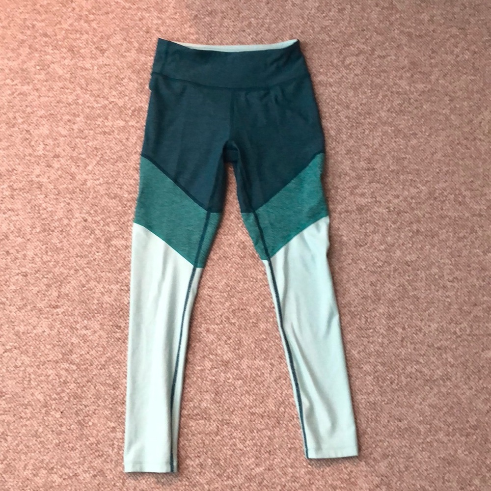 Outdoor Voices leggings